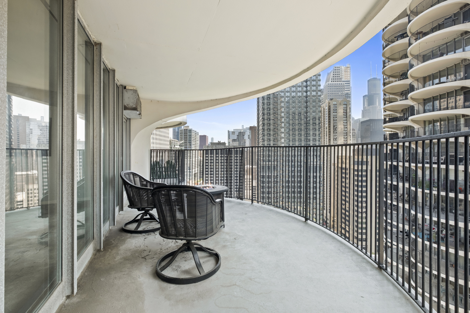 300 N State Street #2824, Chicago, IL 60654