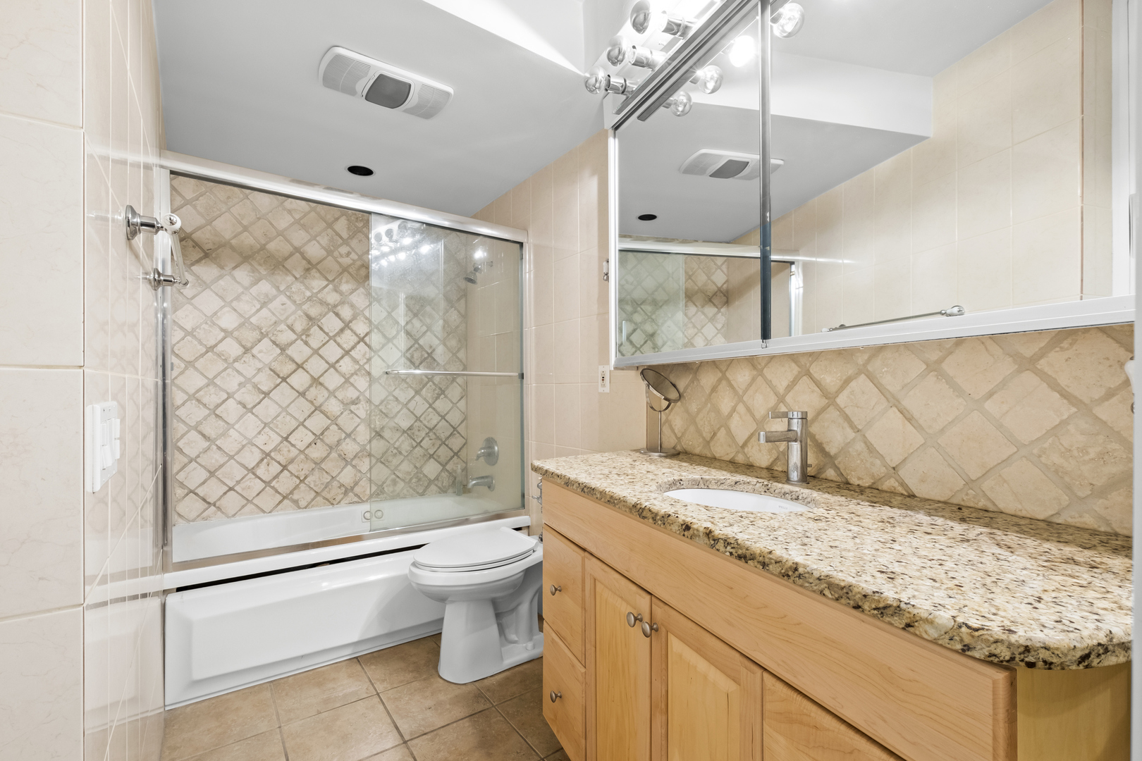 300 N State Street #2824, Chicago, IL 60654