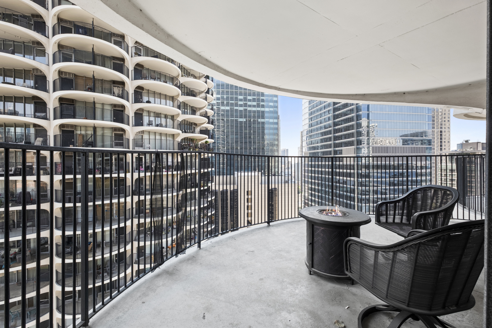 300 N State Street #2824, Chicago, IL 60654