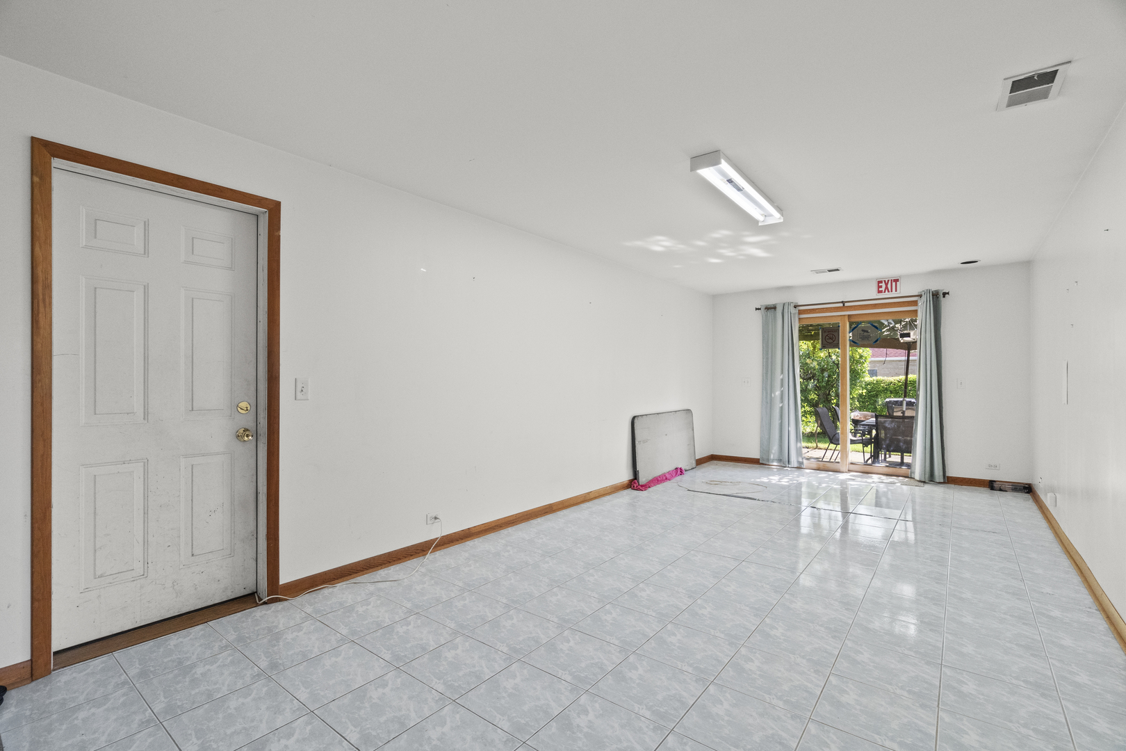 4053 Kirk Street, Skokie, IL 60076