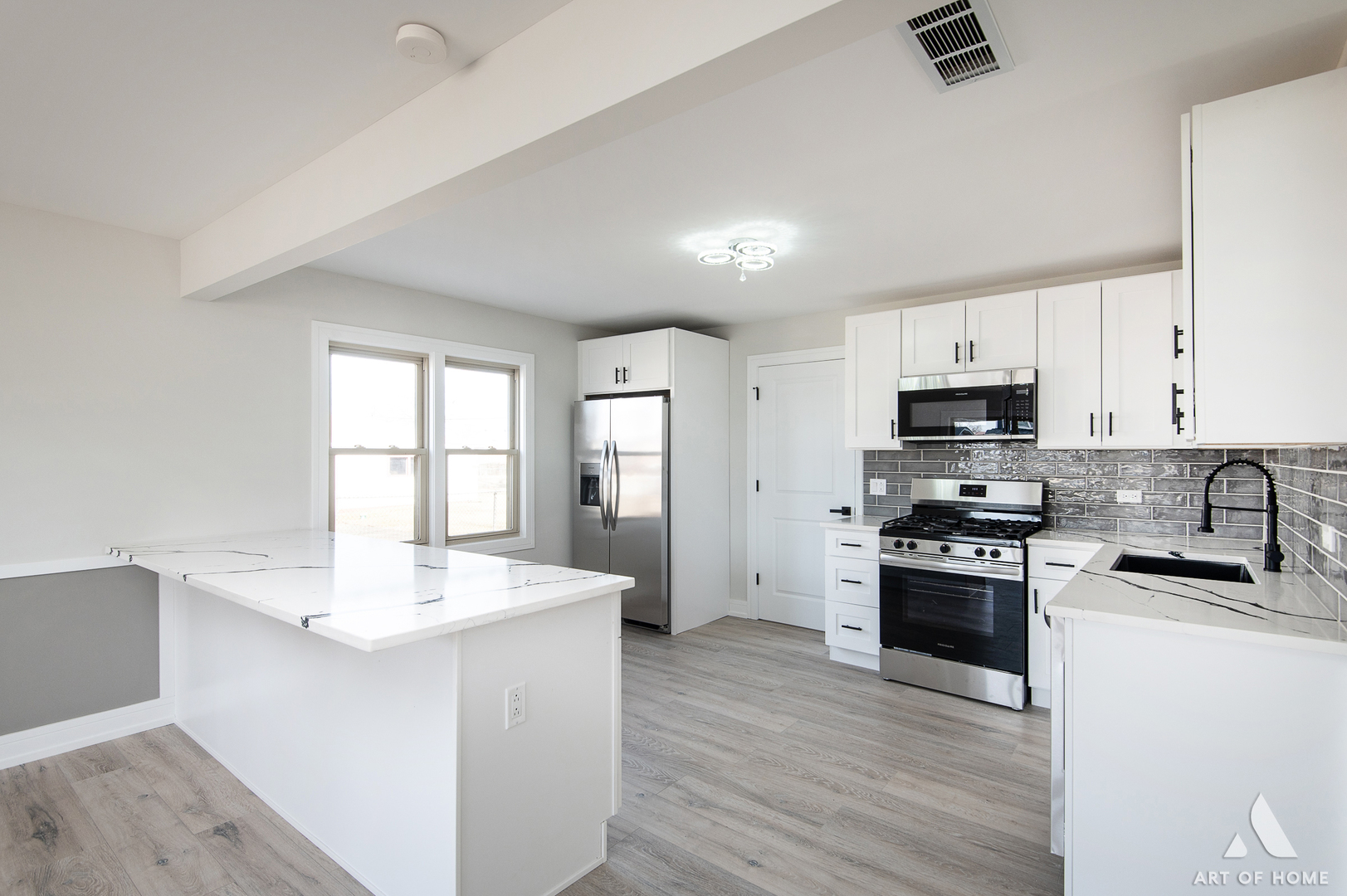 10925 Lyman Avenue, Chicago Ridge, IL 60415