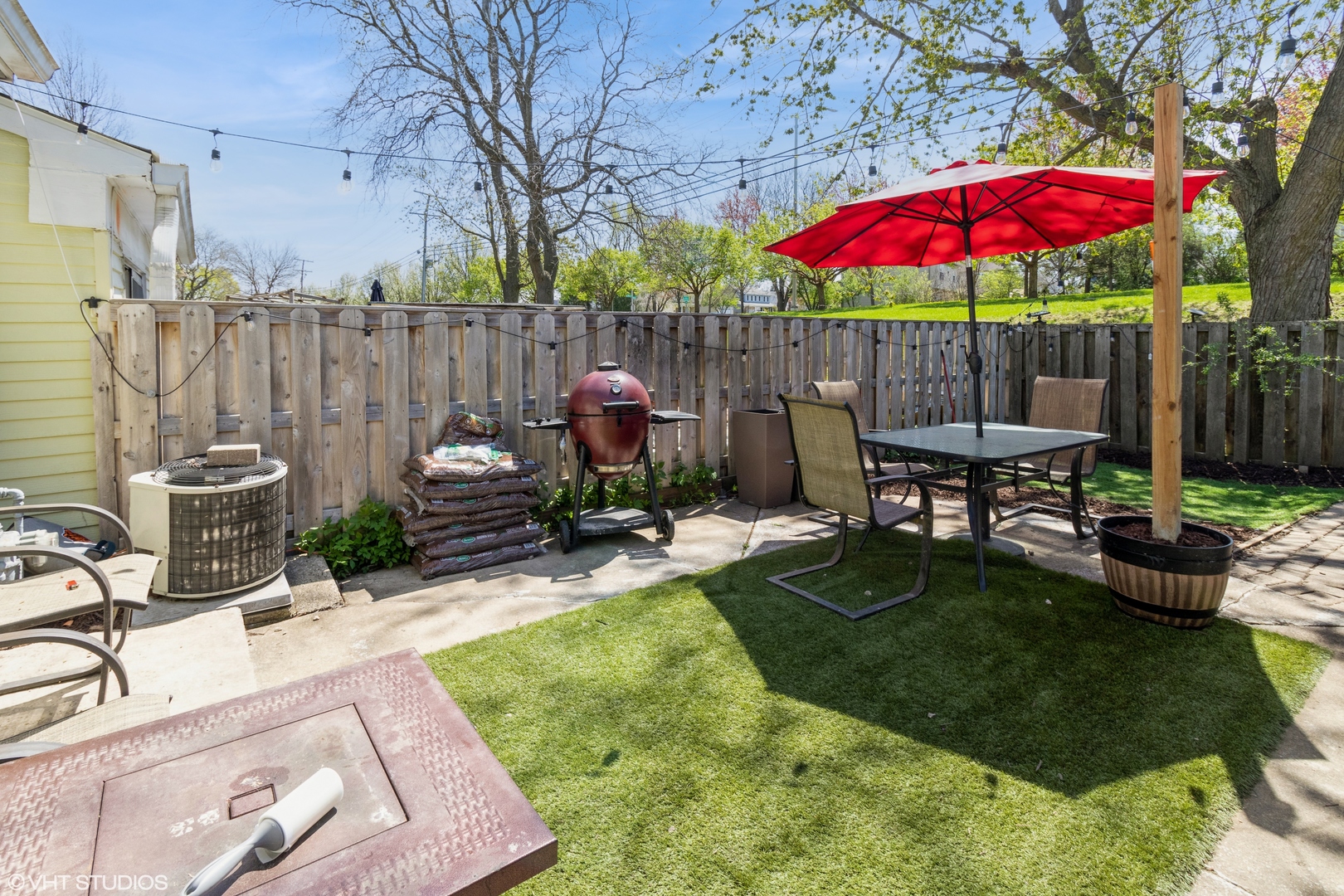 808 Bishop Court, Schaumburg, IL 60194