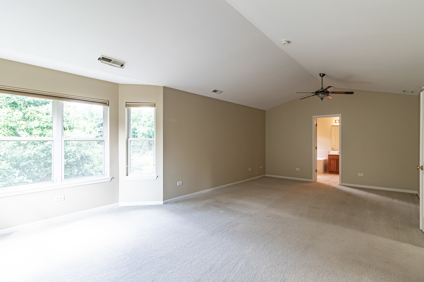 810 SPENCER Lane, Lake Zurich, IL 60047