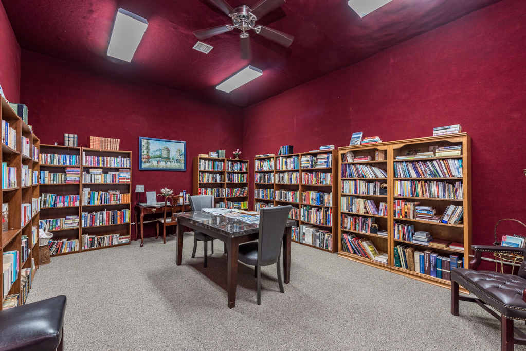 3305 Sunset Avenue #126, Waukegan, IL 60087