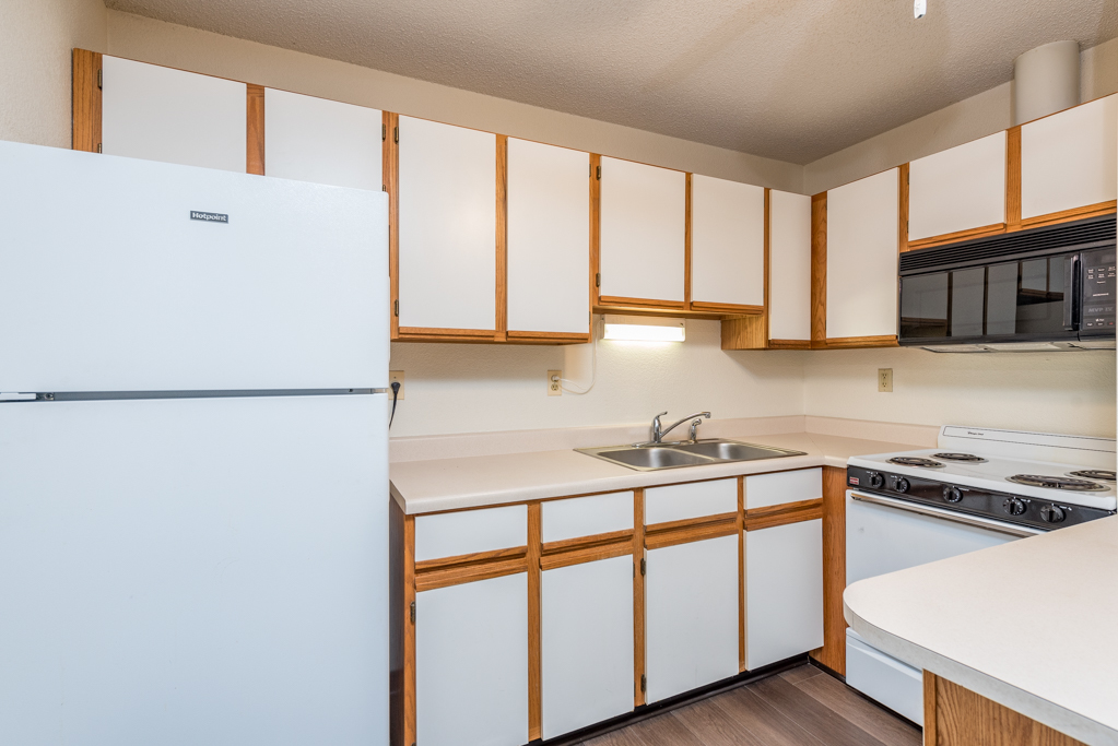 3305 Sunset Avenue #126, Waukegan, IL 60087