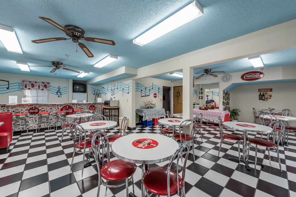 3305 Sunset Avenue #126, Waukegan, IL 60087