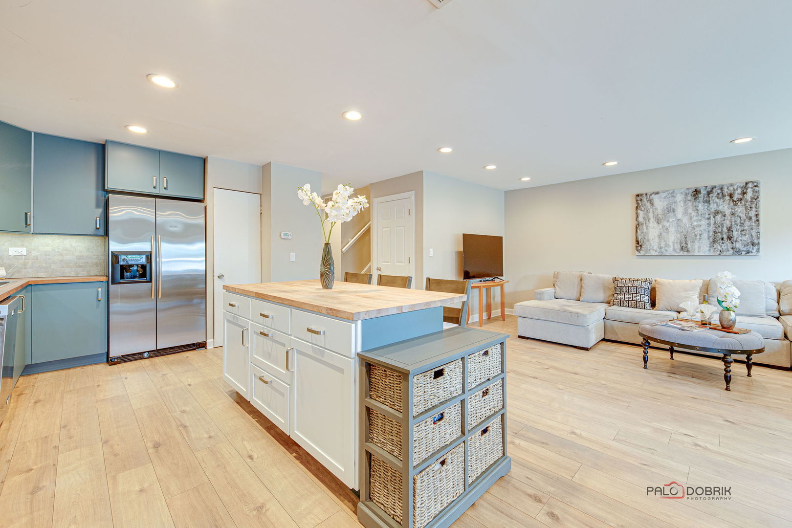 645 Martin Lane, Deerfield, IL 60015