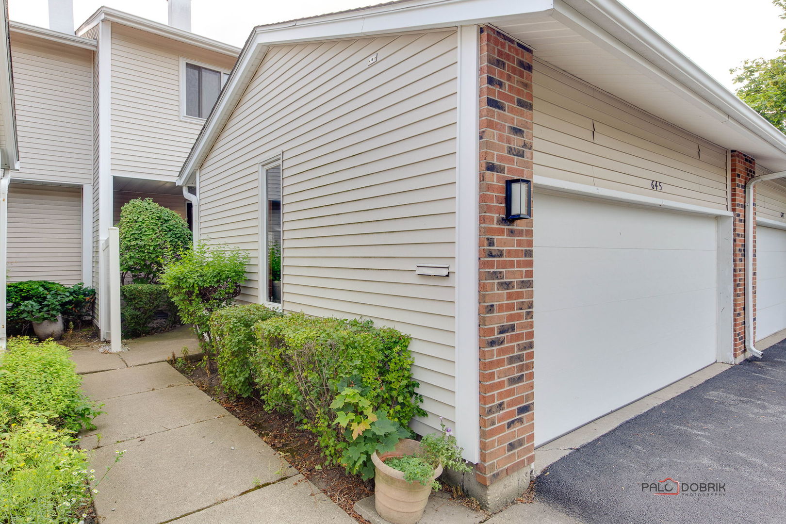 645 Martin Lane, Deerfield, IL 60015