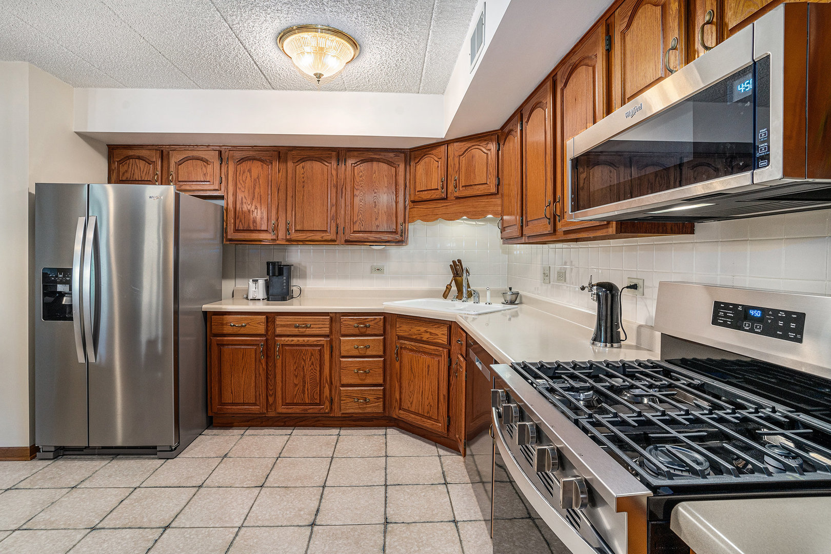 3620 186th Street #203, Lansing, IL 60438