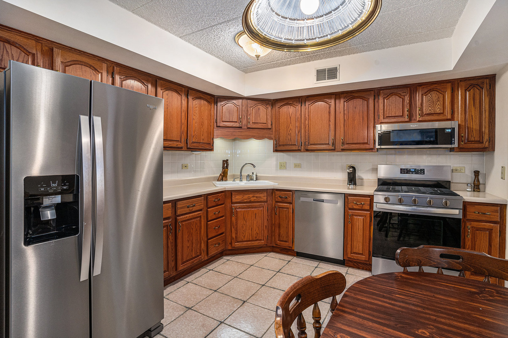 3620 186th Street #203, Lansing, IL 60438