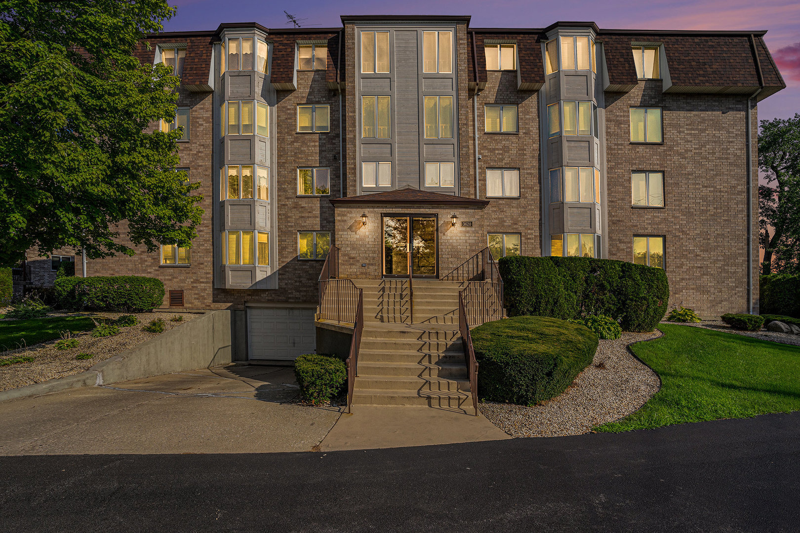 3620 186th Street #203, Lansing, IL 60438