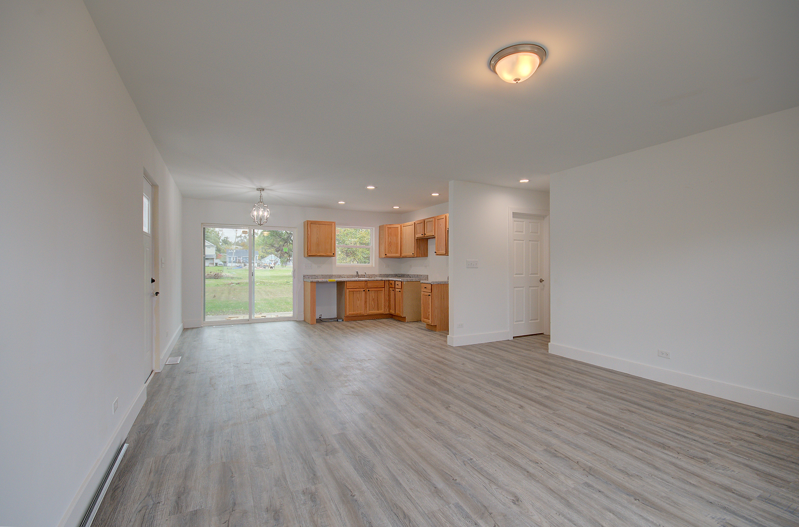 145 E Elm Street, Braidwood, IL 60408