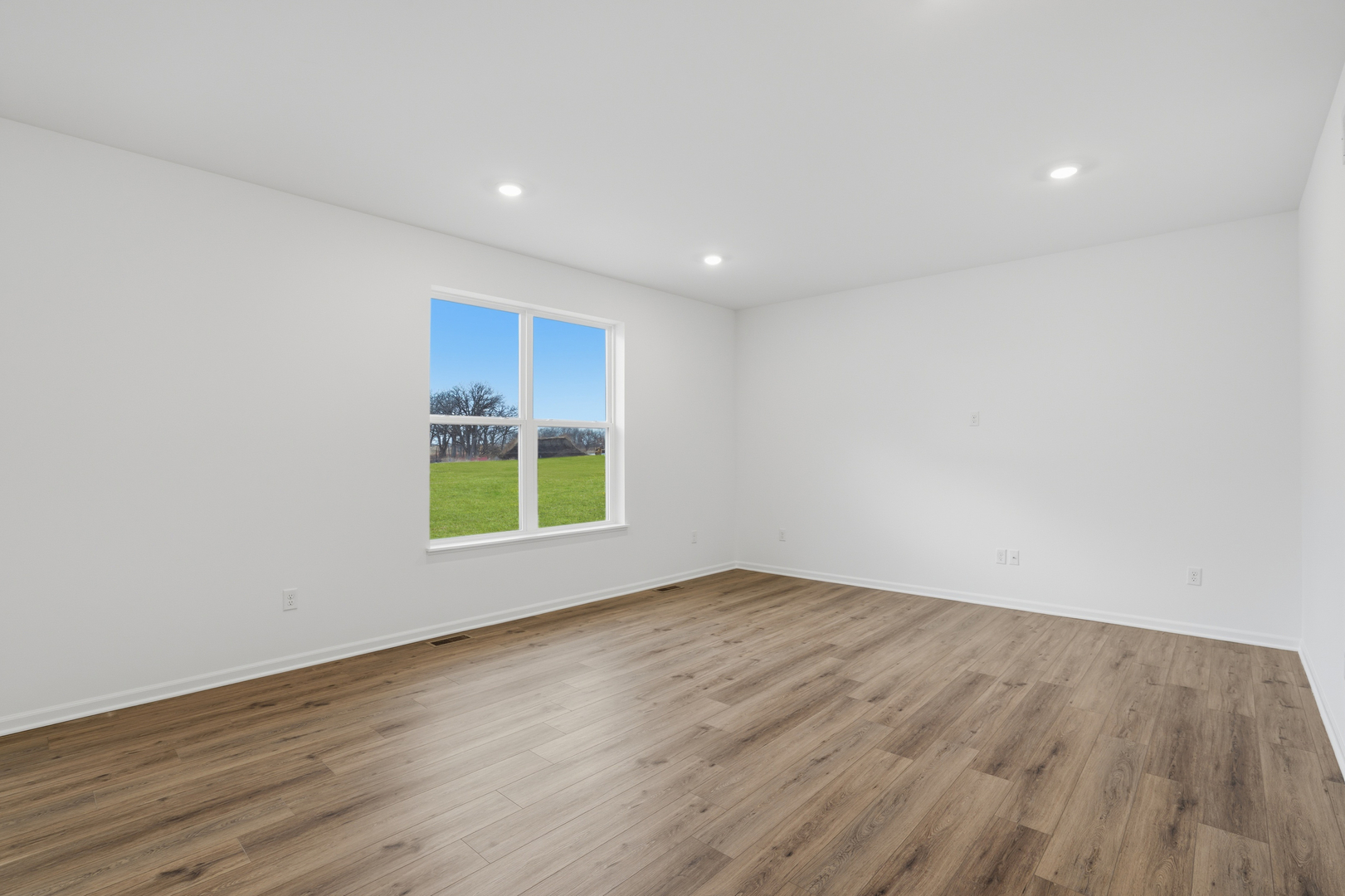 3839 Riverwoods Drive, Woodstock, IL 60098