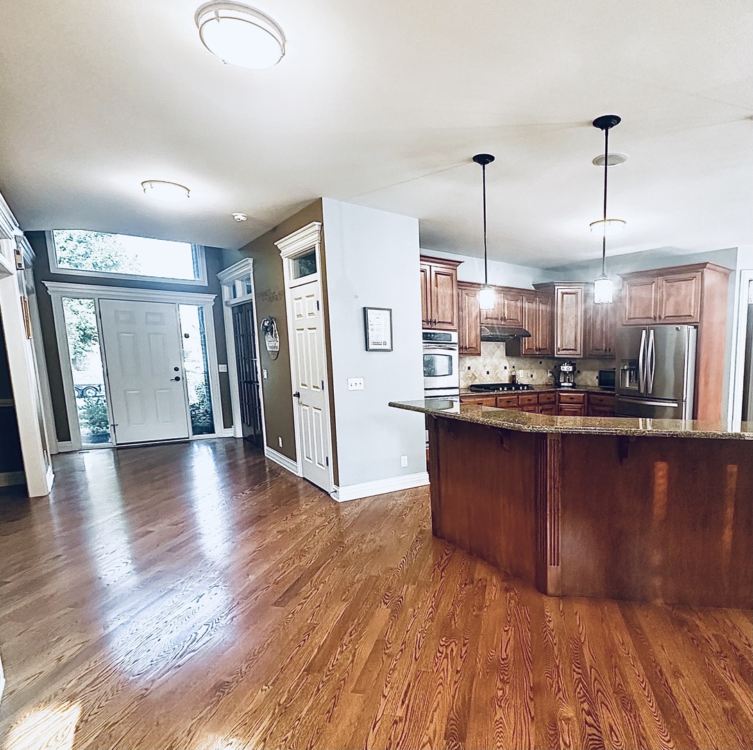25738 W Sunnymere Drive, Plainfield, IL 60585