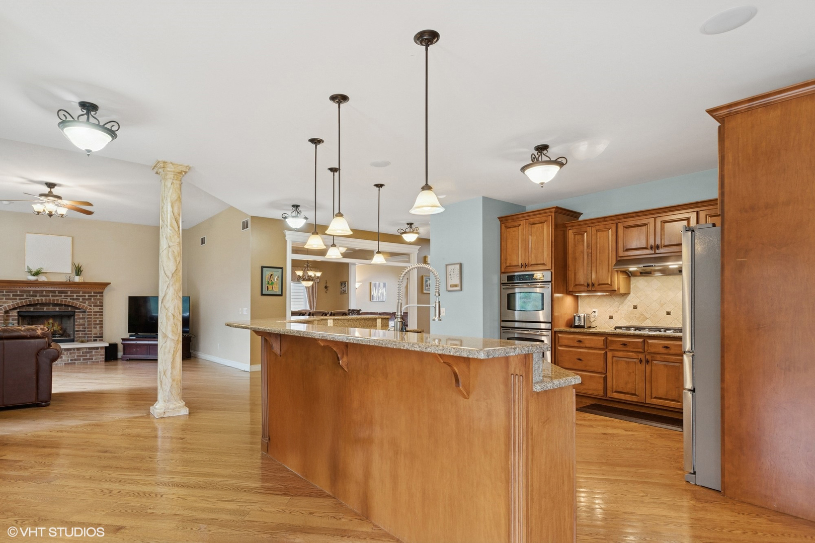 25738 W Sunnymere Drive, Plainfield, IL 60585