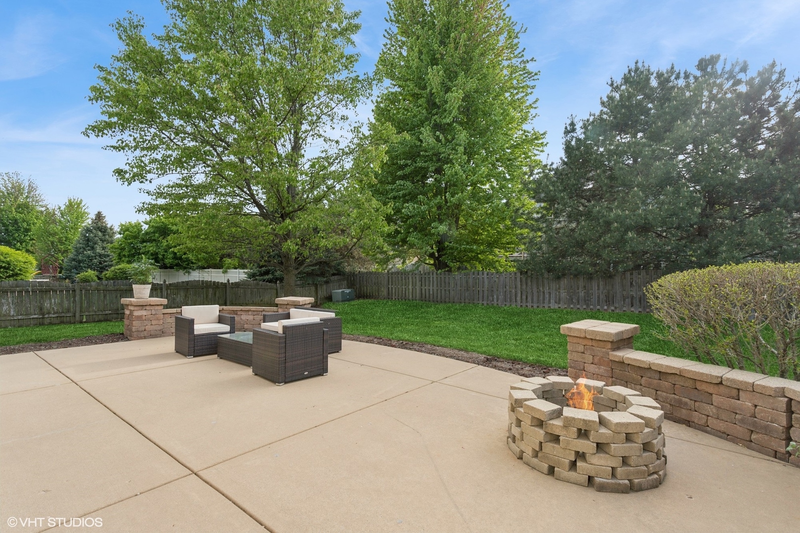 25738 W Sunnymere Drive, Plainfield, IL 60585
