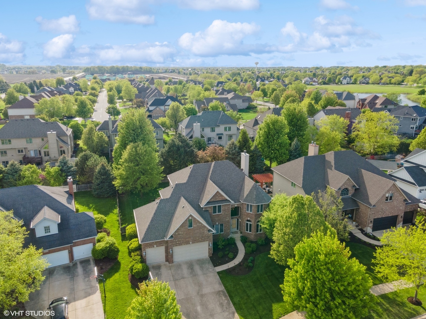 25738 W Sunnymere Drive, Plainfield, IL 60585