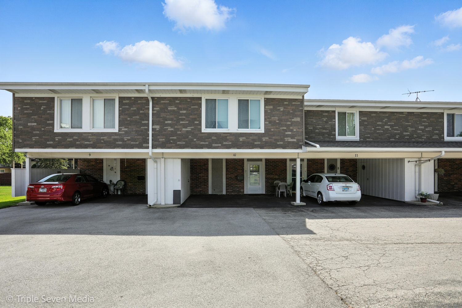 10 Cour Masson, Palos Hills, IL 60465