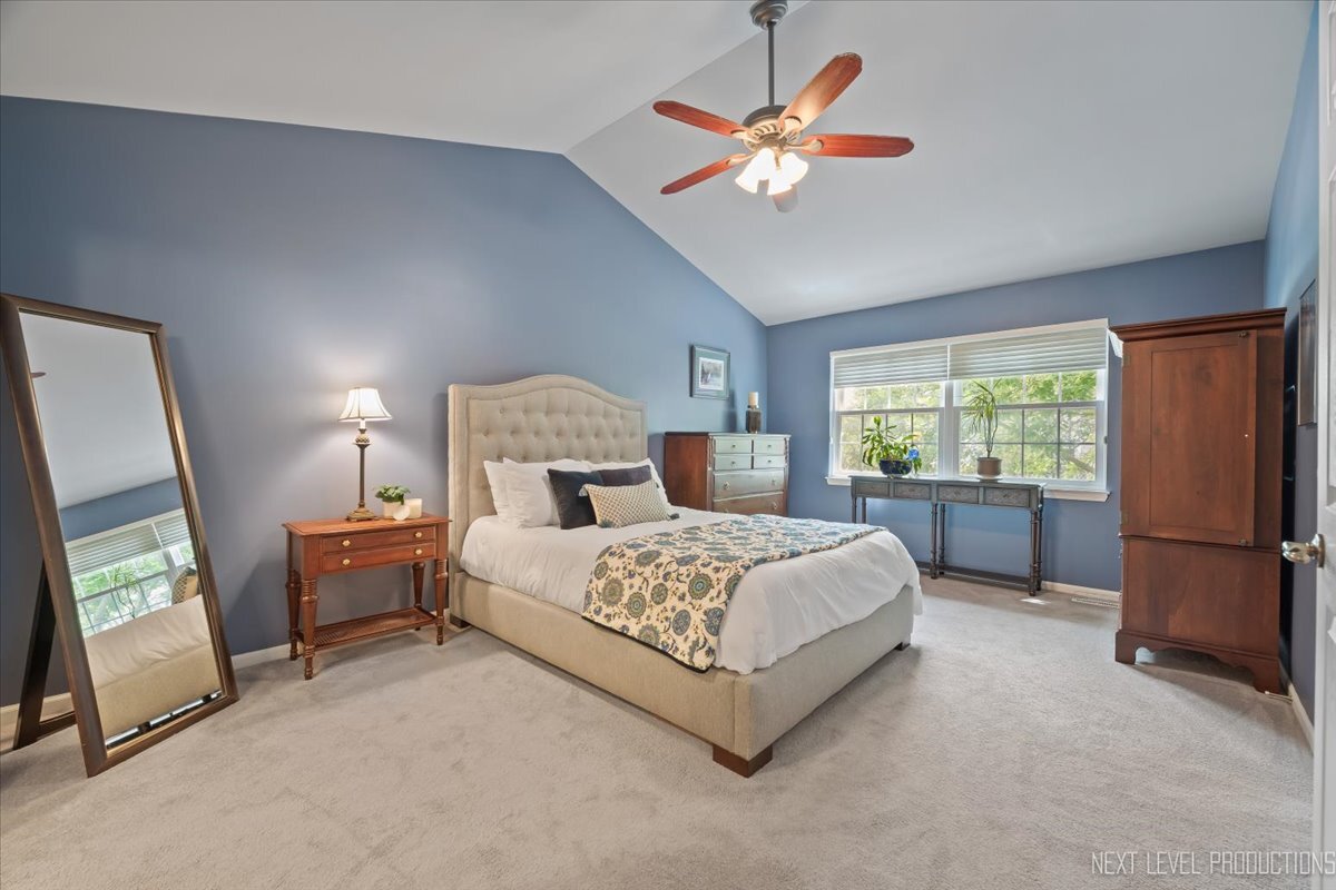 1379 Danada Court, Naperville, IL 60563