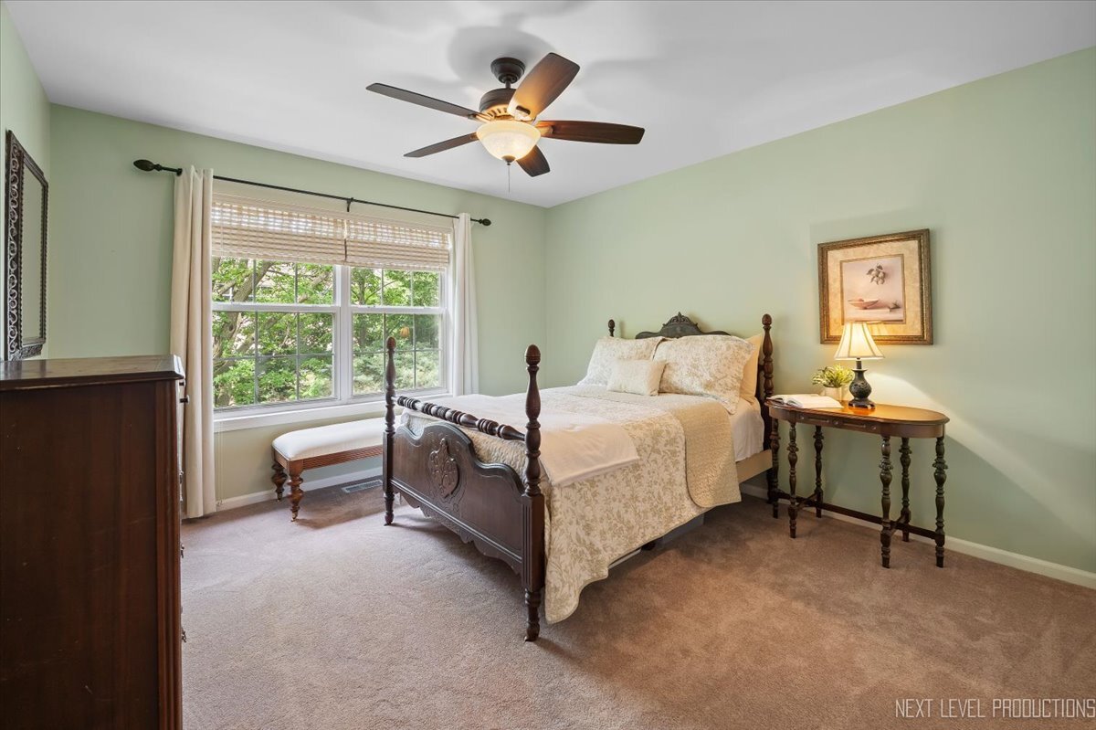 1379 Danada Court, Naperville, IL 60563