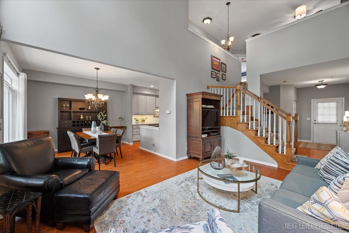 1379 Danada Court, Naperville, IL 60563