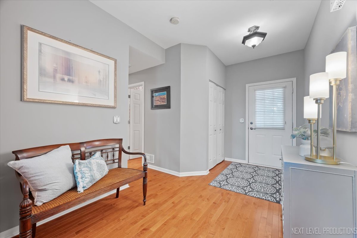 1379 Danada Court, Naperville, IL 60563