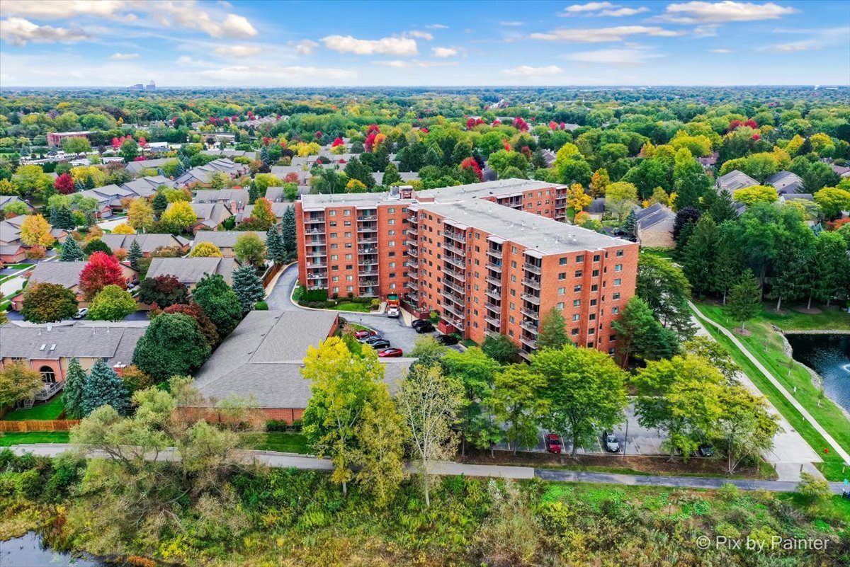 1 Bloomingdale Place #608, Bloomingdale, IL 60108