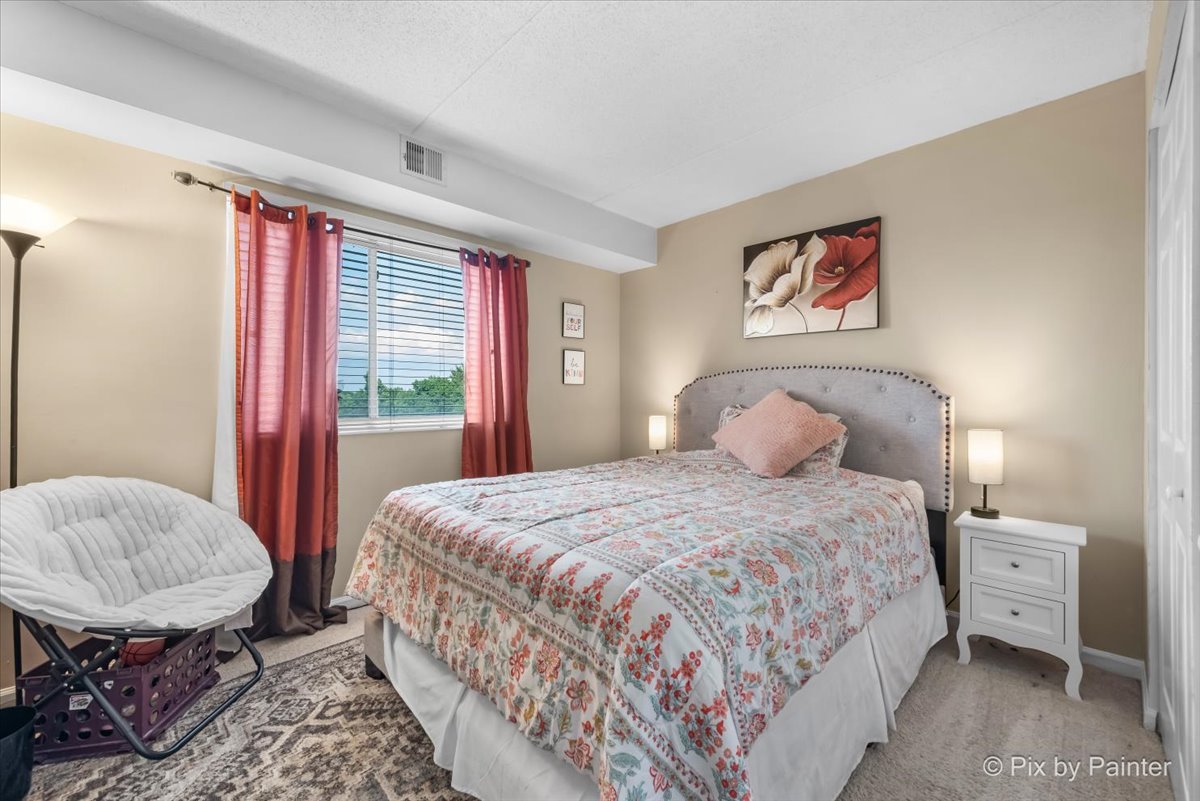 1 Bloomingdale Place #608, Bloomingdale, IL 60108