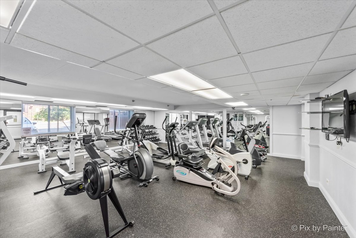 1 Bloomingdale Place #608, Bloomingdale, IL 60108