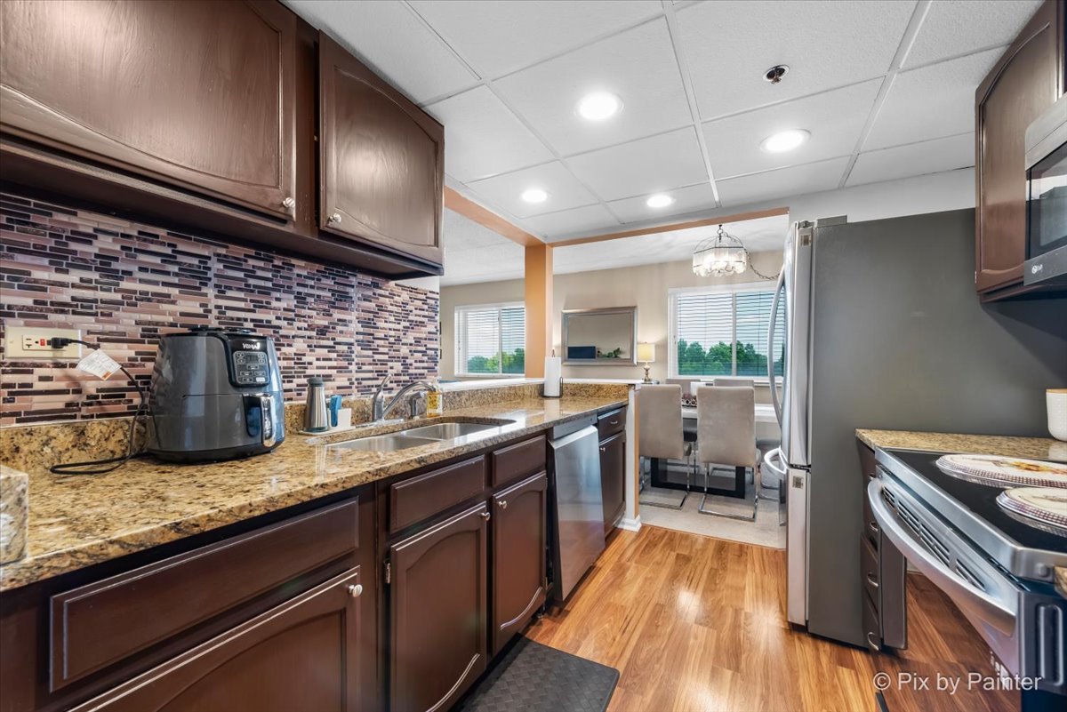 1 Bloomingdale Place #608, Bloomingdale, IL 60108