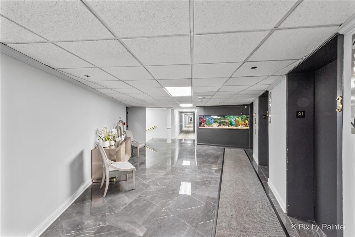 1 Bloomingdale Place #608, Bloomingdale, IL 60108