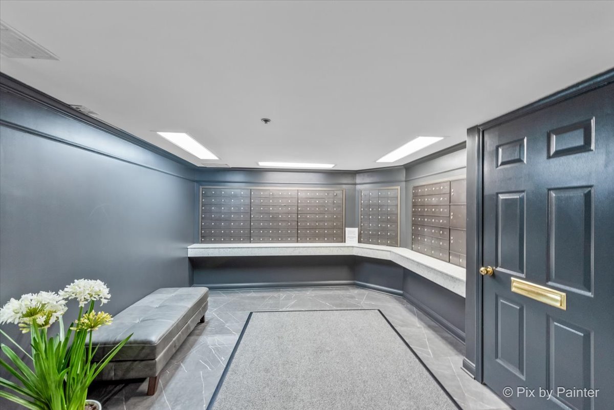 1 Bloomingdale Place #608, Bloomingdale, IL 60108