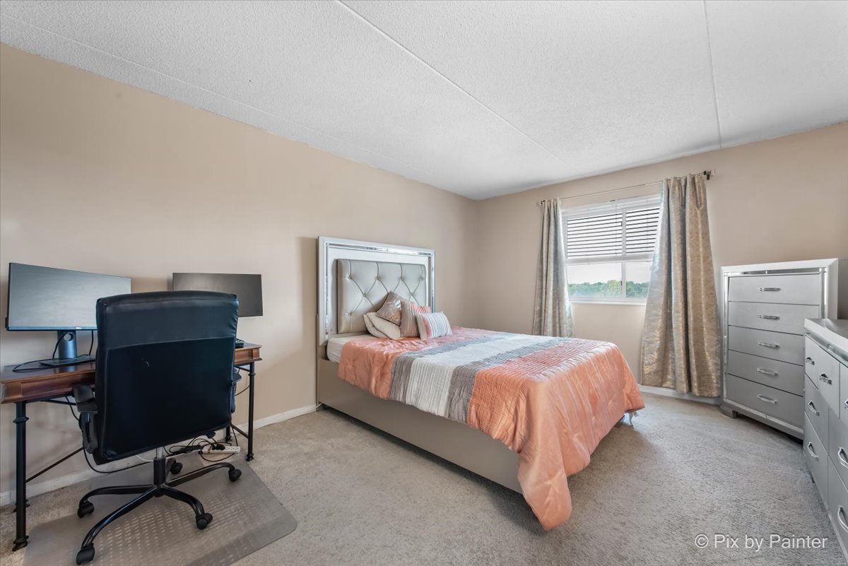 1 Bloomingdale Place #608, Bloomingdale, IL 60108