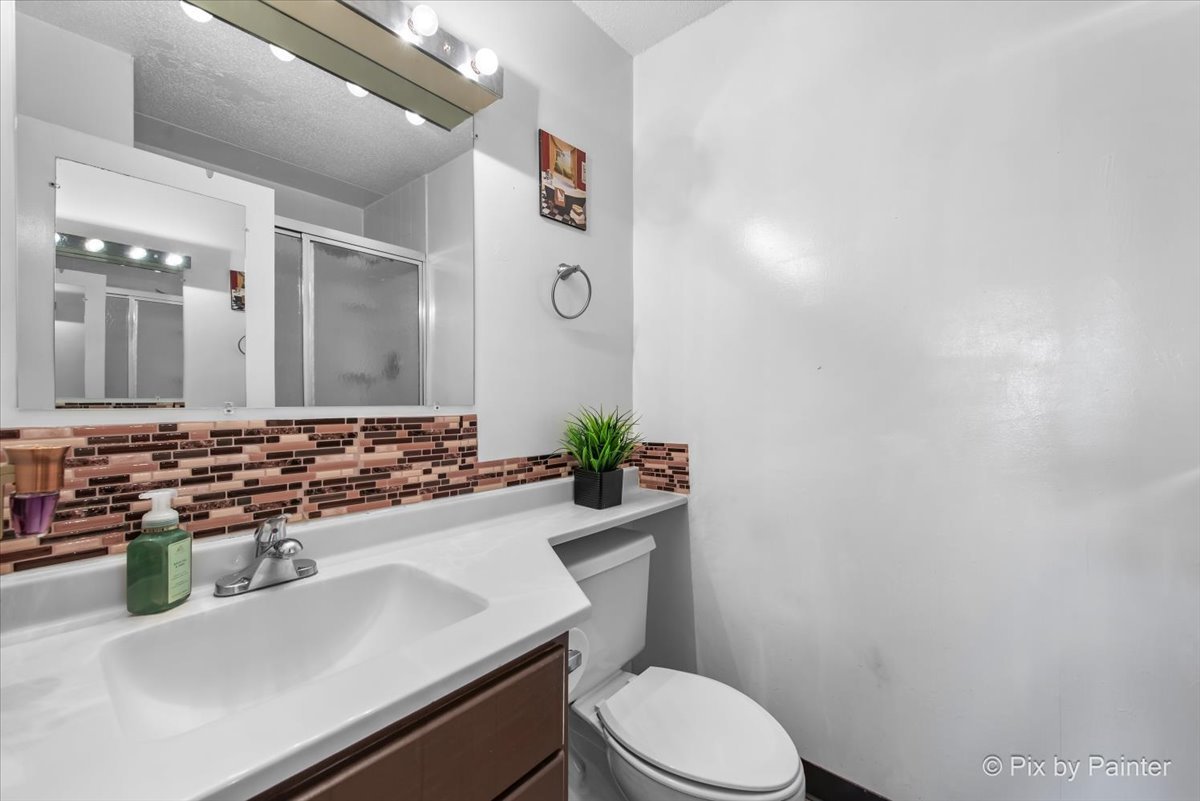 1 Bloomingdale Place #608, Bloomingdale, IL 60108