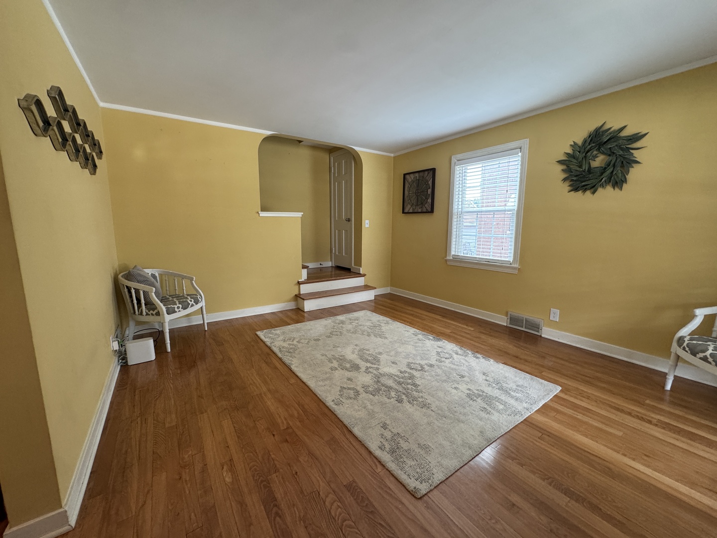 7805 W Farragut Avenue, Chicago, IL 60656