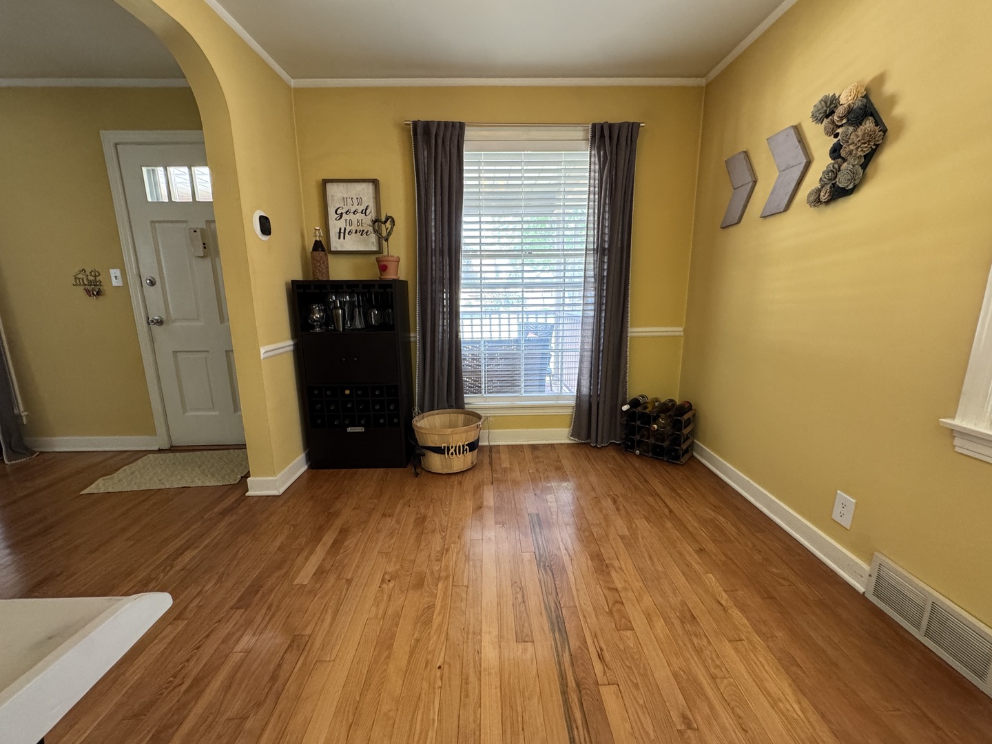 7805 W Farragut Avenue, Chicago, IL 60656