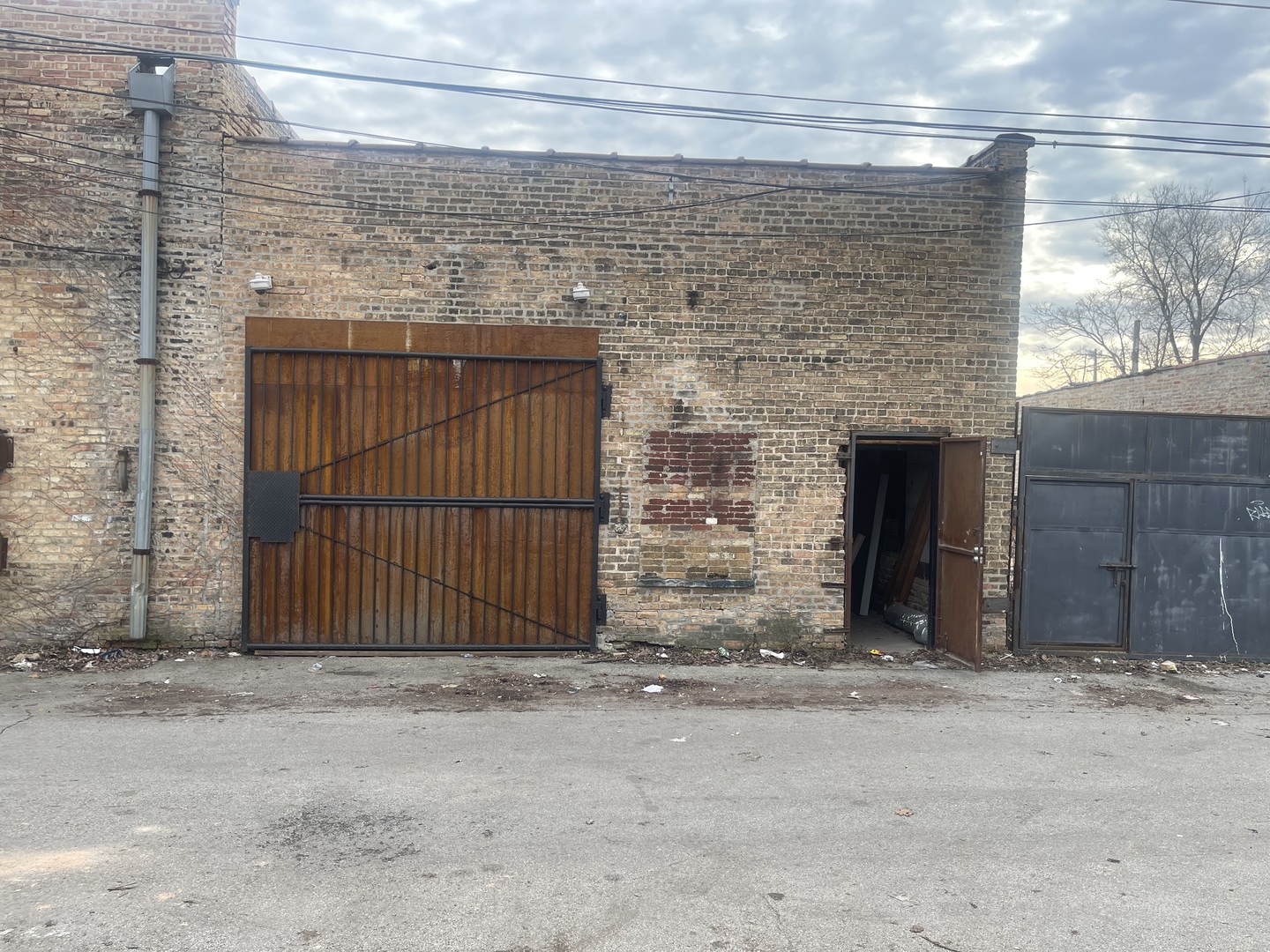 5522 W Lake Street, Chicago, IL 60644