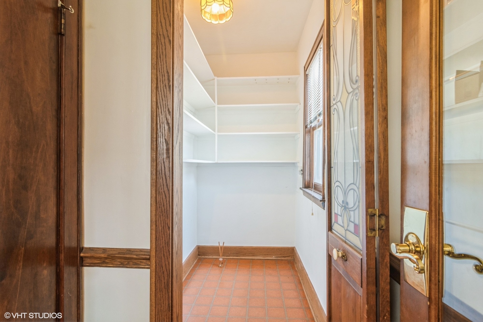 1486 Van Buren Avenue, Des Plaines, IL 60018