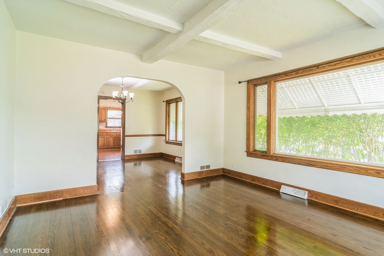 1486 Van Buren Avenue, Des Plaines, IL 60018