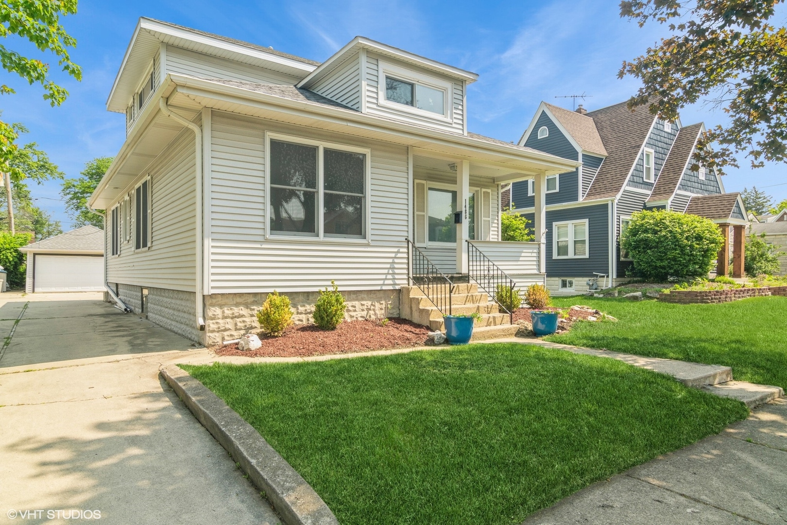 1486 Van Buren Avenue, Des Plaines, IL 60018