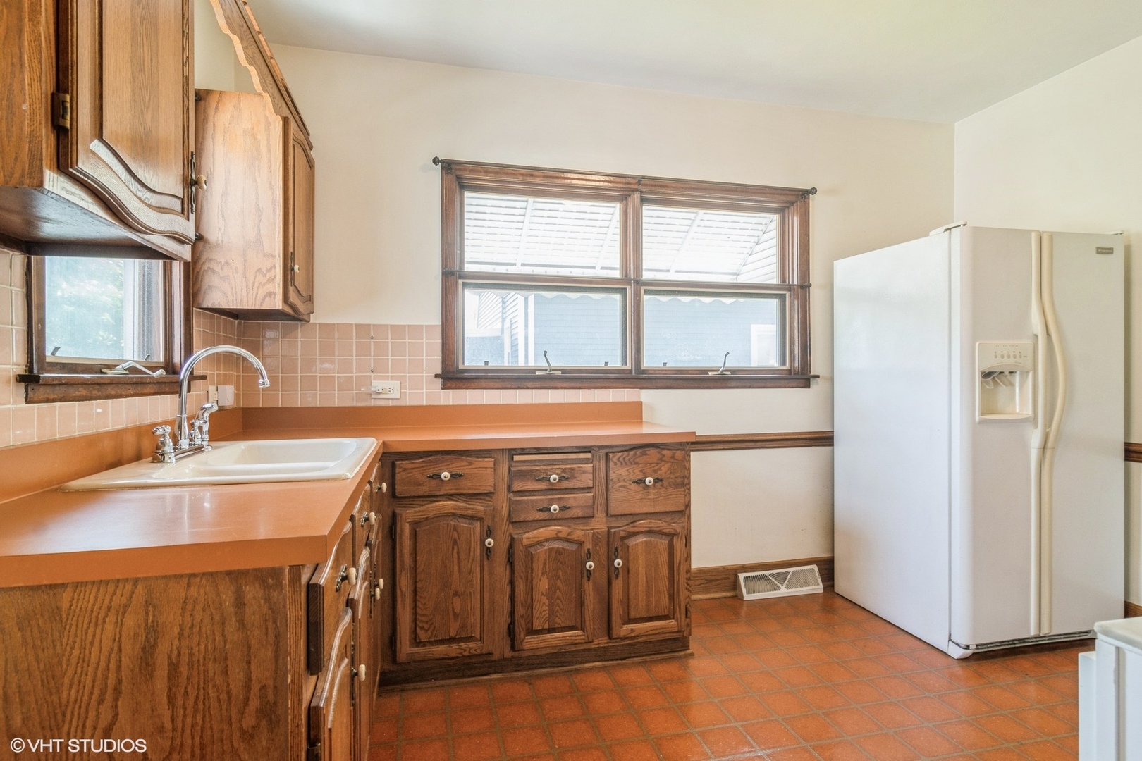 1486 Van Buren Avenue, Des Plaines, IL 60018