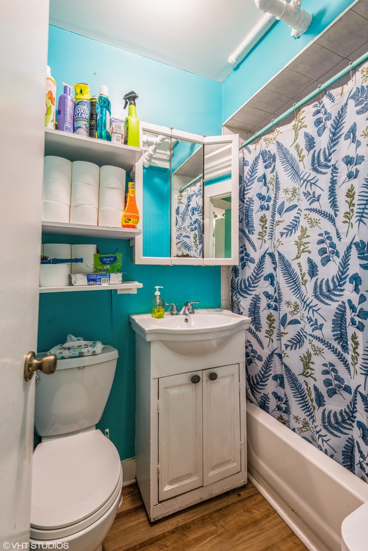 2417 S Saint Louis Avenue, Chicago, IL 60623
