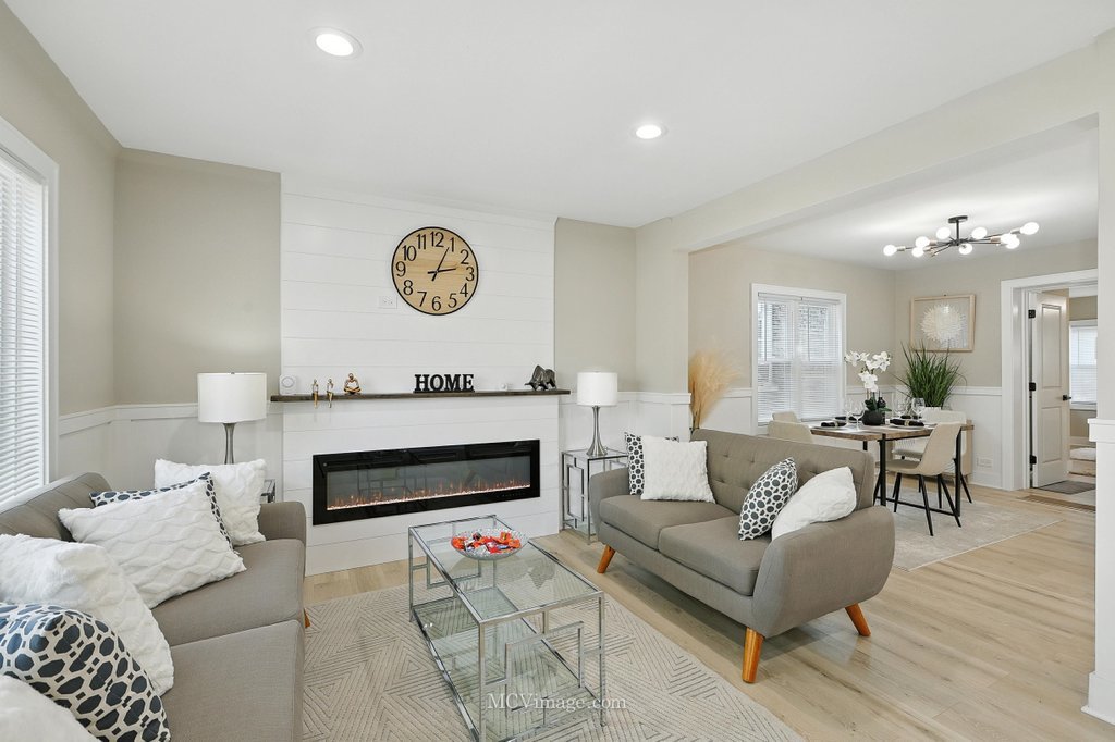 7704 S Wood Street, Chicago, IL 60620