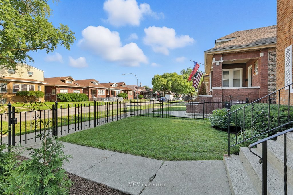 7704 S Wood Street, Chicago, IL 60620