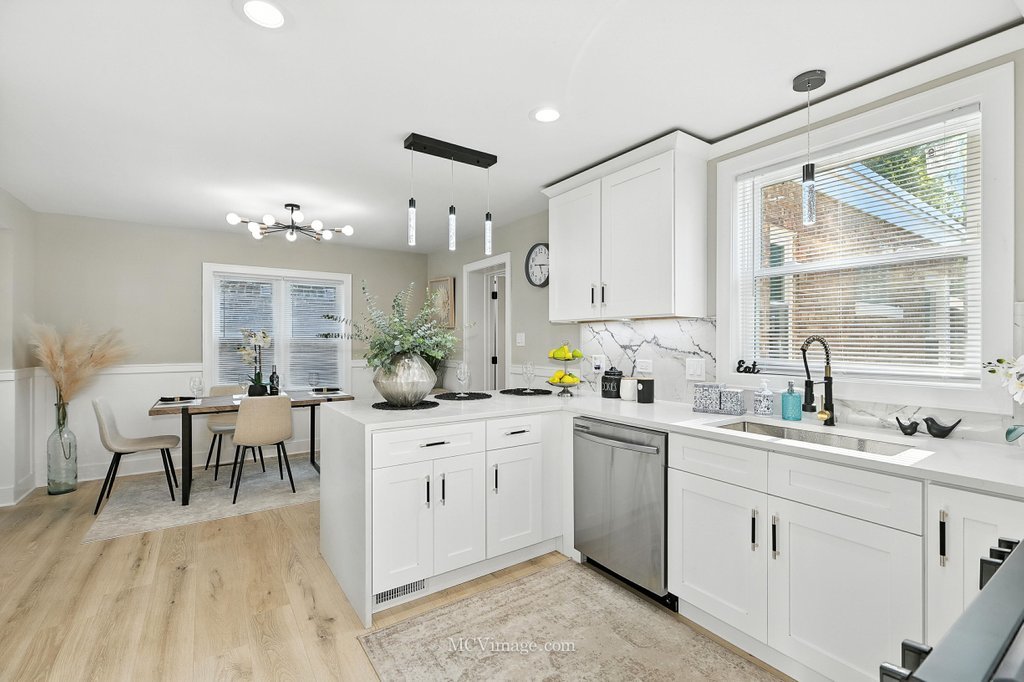 7704 S Wood Street, Chicago, IL 60620