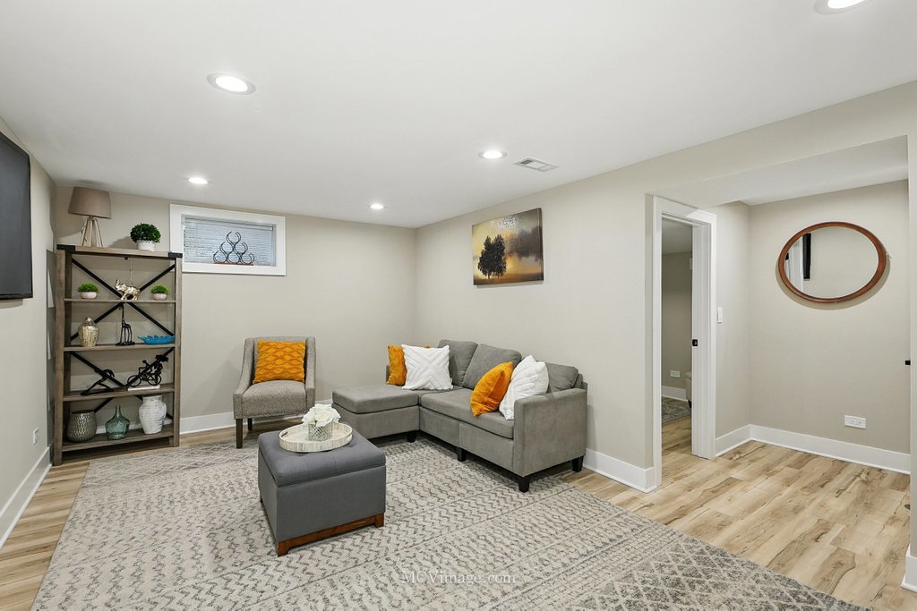 7704 S Wood Street, Chicago, IL 60620