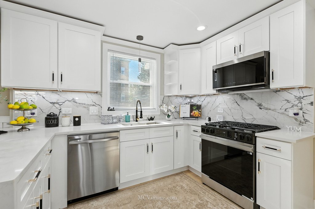 7704 S Wood Street, Chicago, IL 60620