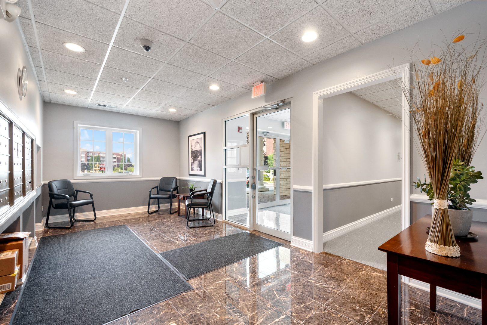 7061 W Touhy Avenue #502, Niles, IL 60714