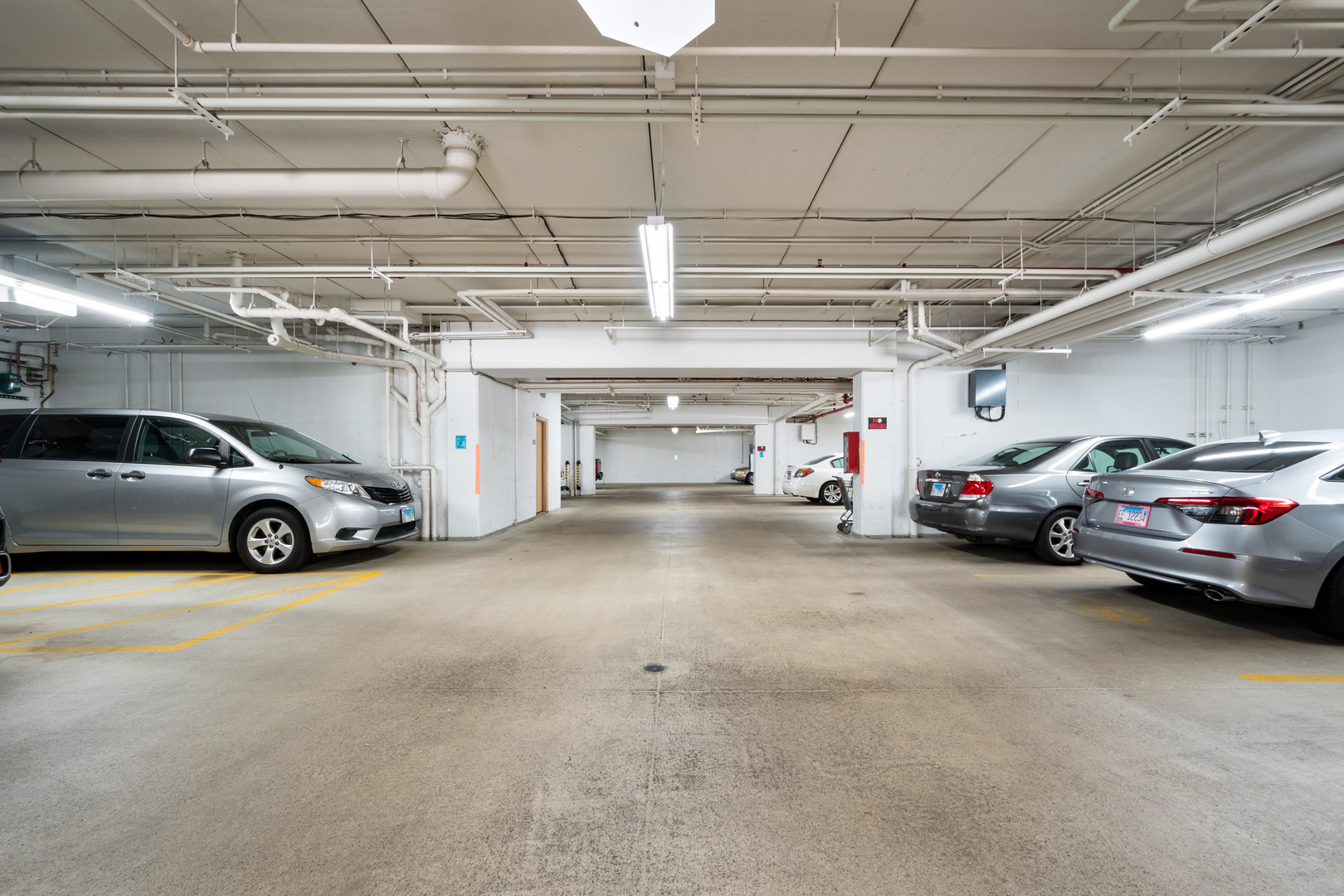7061 W Touhy Avenue #502, Niles, IL 60714