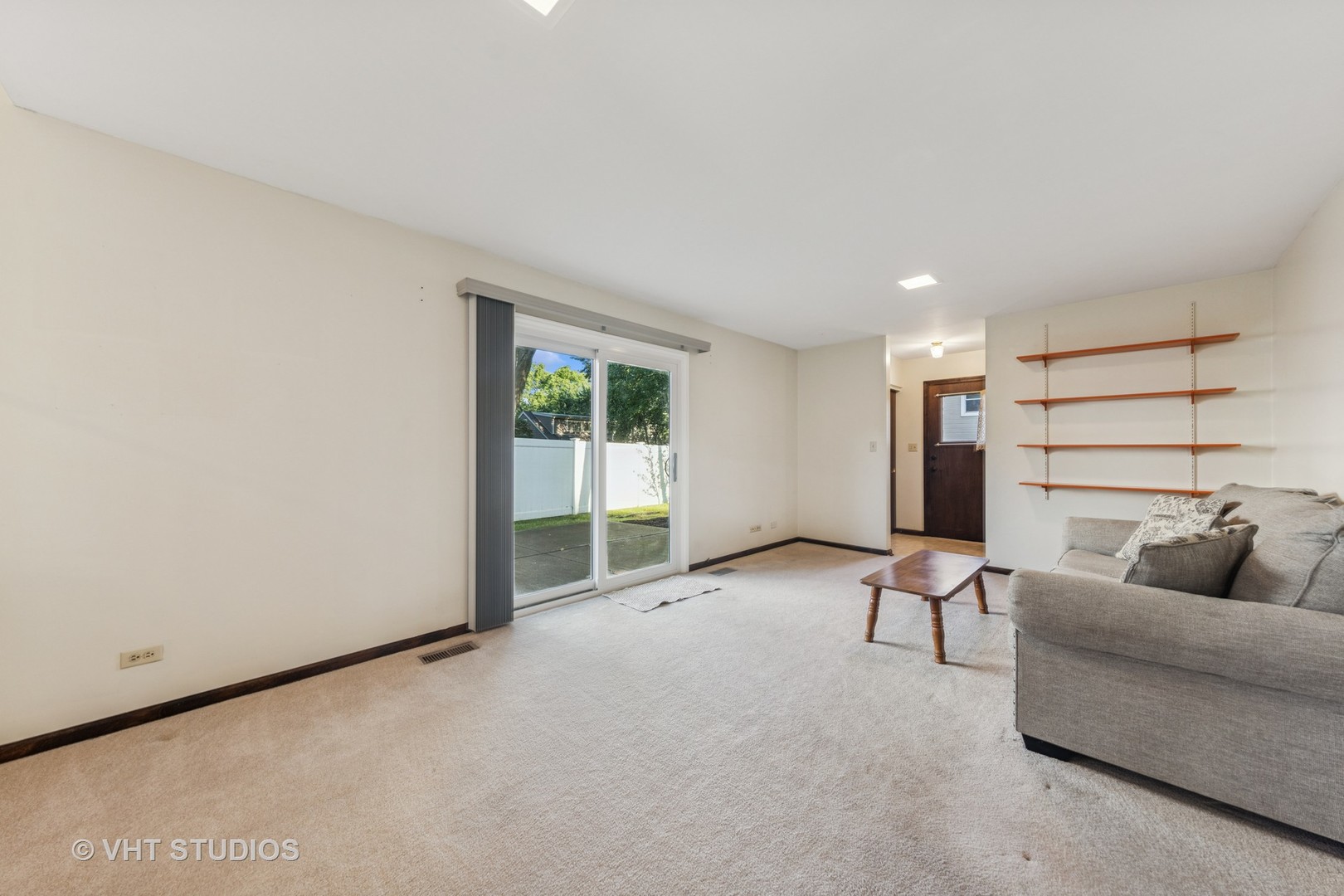 353 Berry Drive, Naperville, IL 60540